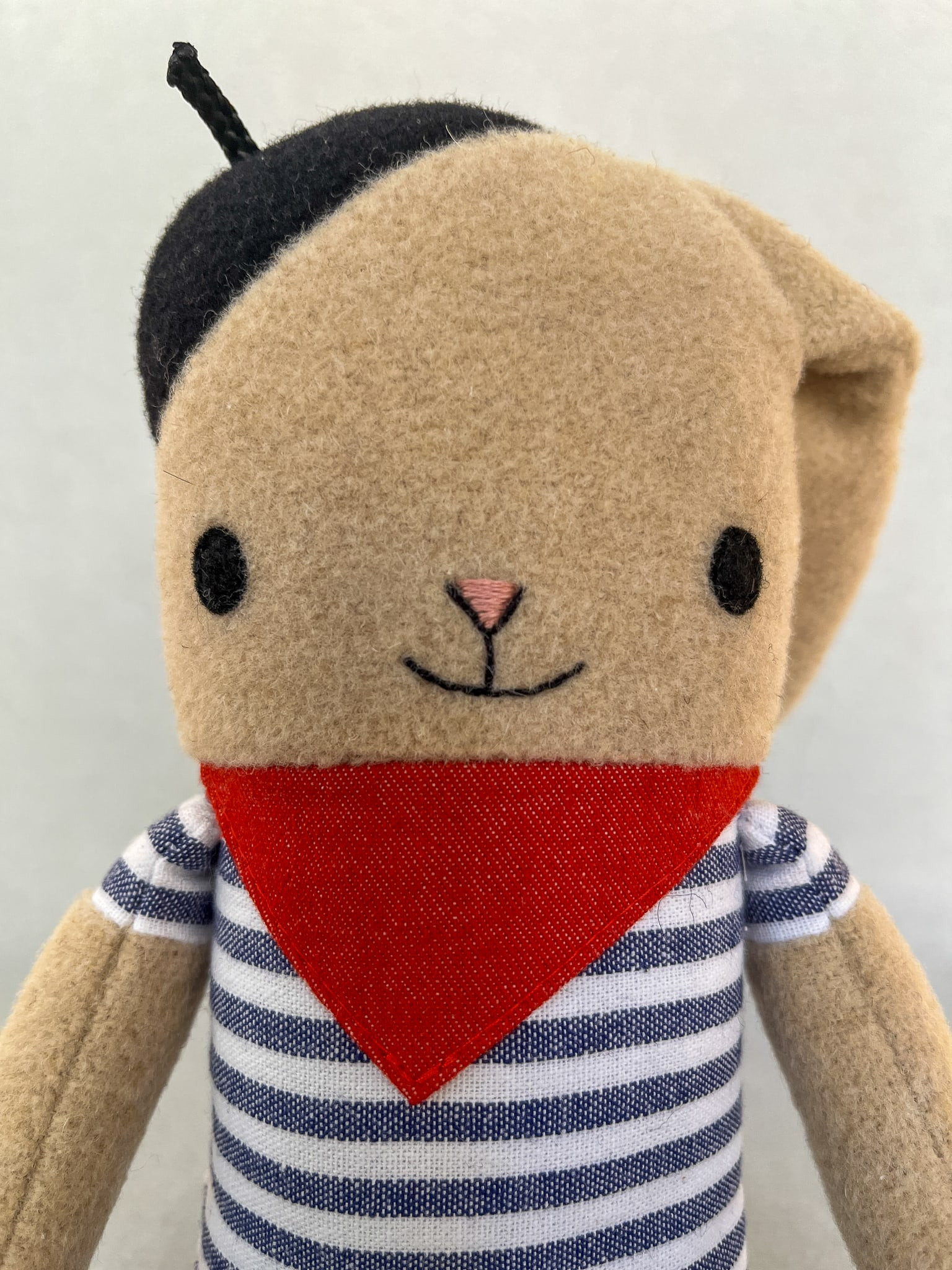 03_Hase_Serge_ohne_Mustache